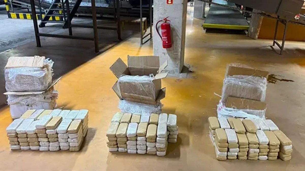 Kargo Aktarma Merkezinde 109 Kilogram Uyuşturucu Ele Geçirildi