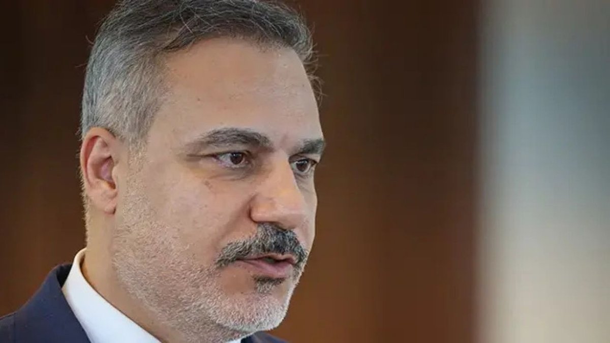 Bakan Fidan’dan YPG’nin Fesih Açıklamasına İlk Değerlendirme: Sahada Görmek İstiyoruz