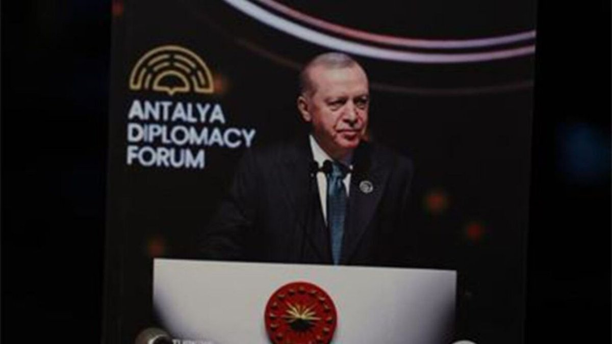 Cumhurbaşkanı Erdoğan’ın Antalya Diplomasi Forumu Konuşması Üç Dilde Kitaplaştırıldı