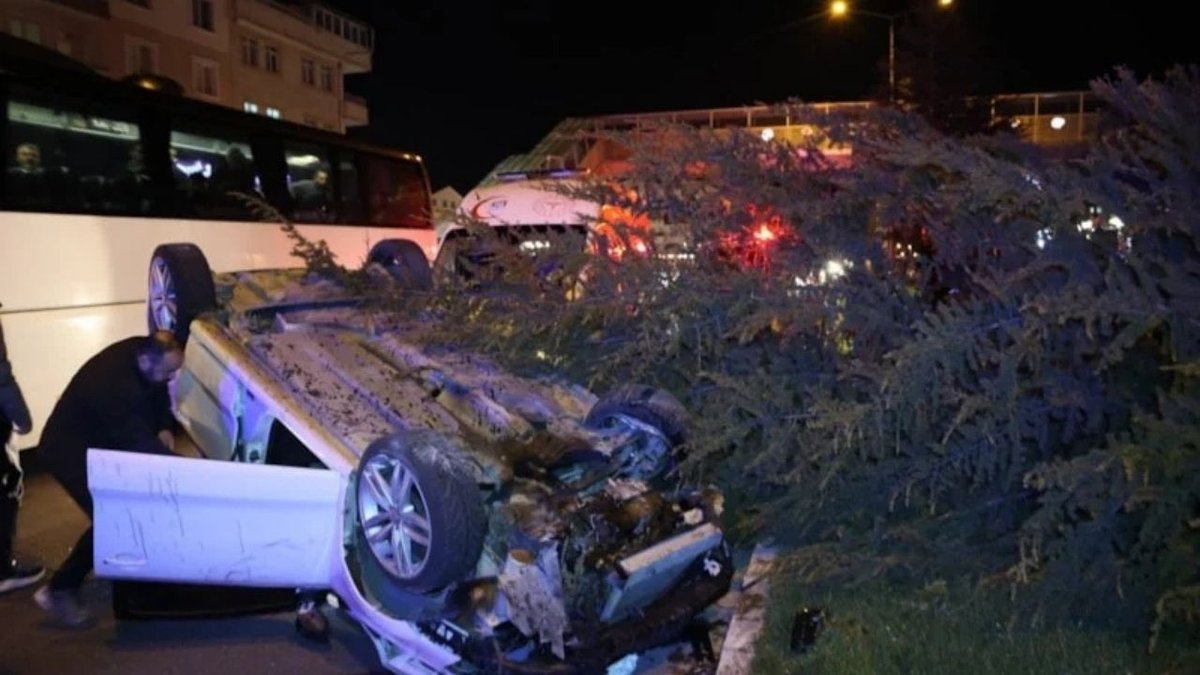 Nevşehir’de Köpeğe Çarpmamak İçin Manevra Yapan Sürücü Takla Attı: 2 Yaralı