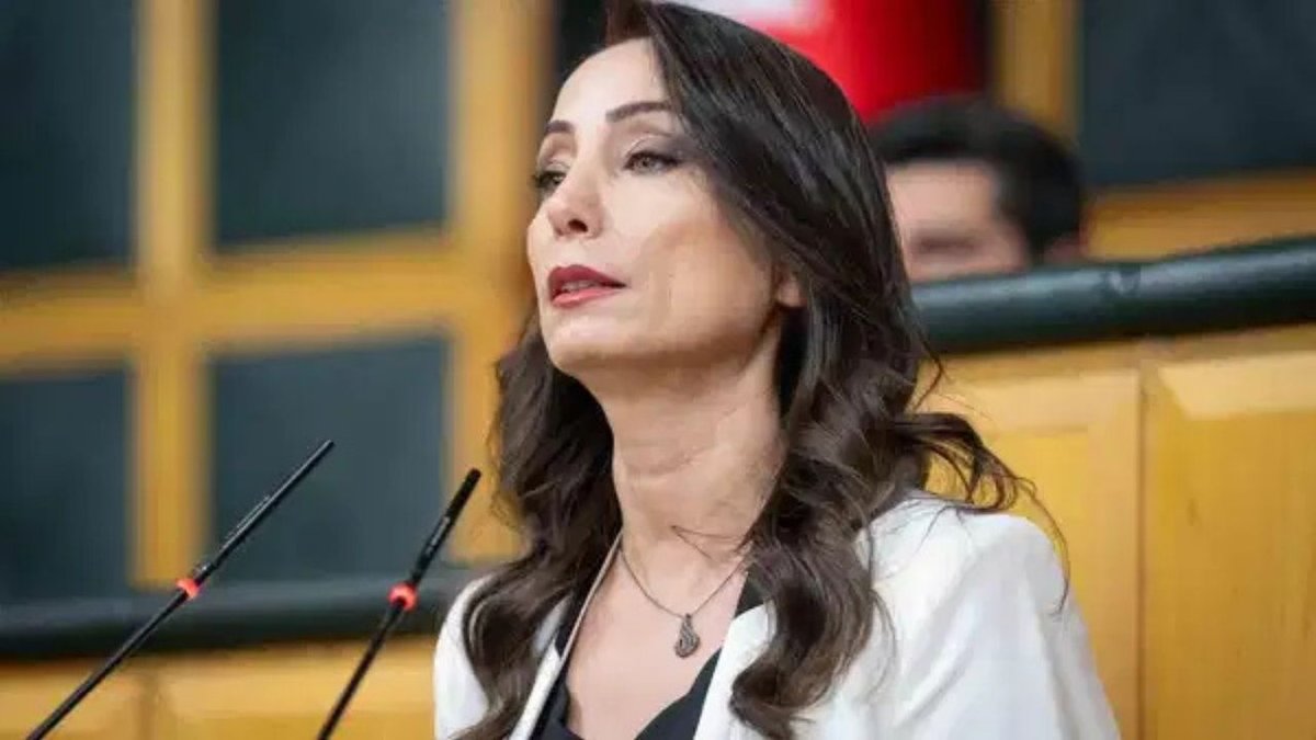 Tülay Hatimoğulları'ndan AKP'ye 'Süreç' Eleştirisi: "İktidar Aksak ve Oyalayıcı"