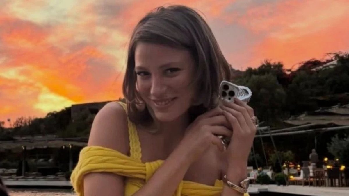 Serenay Sarıkaya’dan Radikal Adım: Sardinya’ya Yerleşiyor