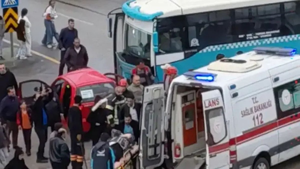 Erzurum’da Halk Otobüsü ile Otomobil Çarpıştı: 5 Yaralı