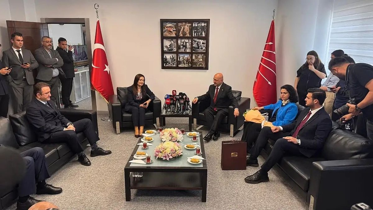 Siyasette Bayram Mesajı! AK Parti ve CHP 3 Bayram Sonra Aynı Masada Buluştu