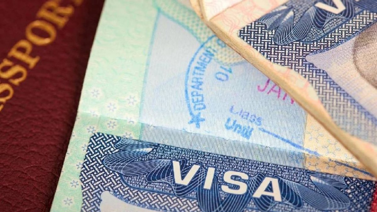 Türkiye Vizesiz Seyahat İçin Acele Etmiyor: “Yeşil Pasaport” Sistemi Süreci Yavaşlatıyor