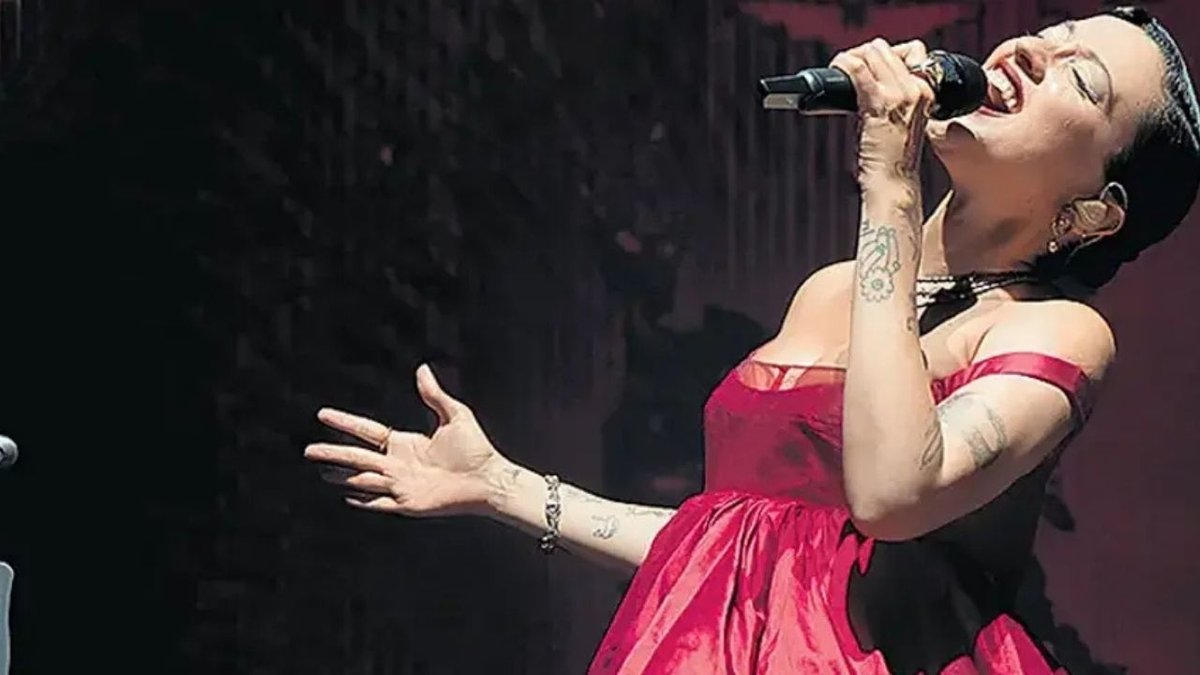 Melike Şahin’den Duygusal Veda Hazırlığı! Doğum Öncesi Son İki Konserini Verecek