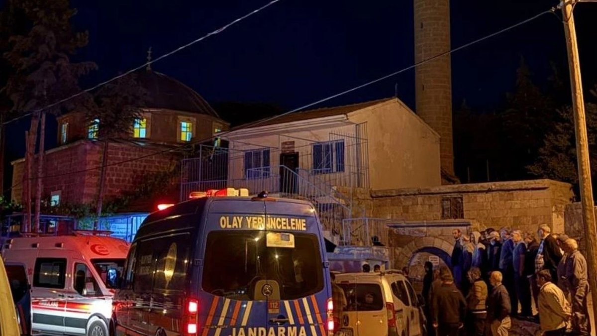 Cami Cemaatine Bıçaklı Saldırı: 2 Ölü