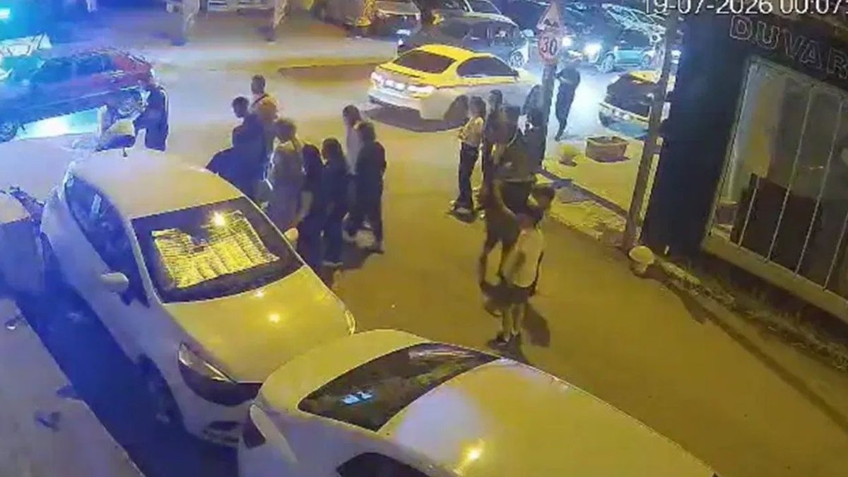 Trafik Ekibinin Yanında Feci Kaza Motosiklet Sürücüsü Yaralandı