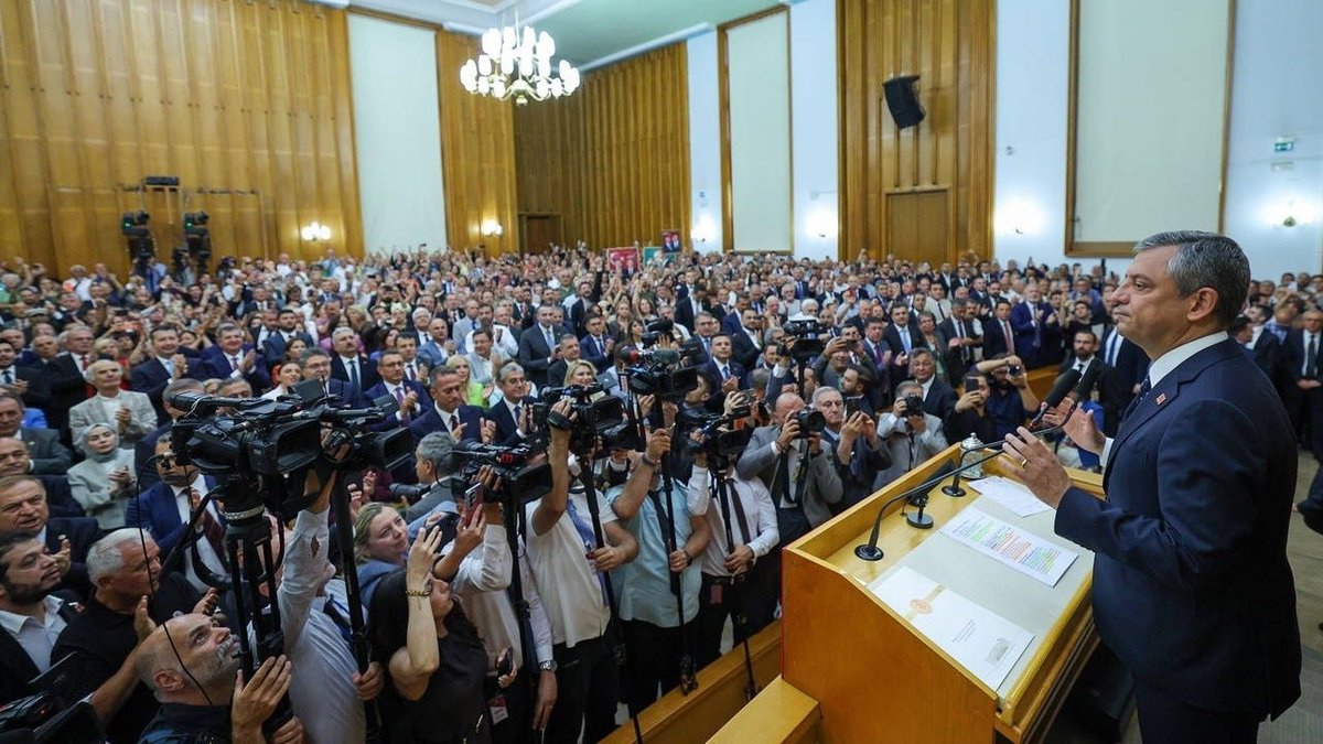 CHP’de Yeni Parti Hareketi Sonrası İlk İstifa Geldi Murat Bakan Yolunu Değiştirdi
