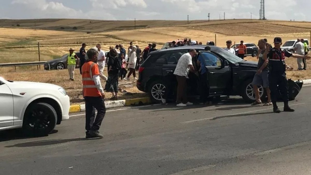 Sivas’ta Feci Kaza Can Aldı 1 Ölü 8 Yaralı