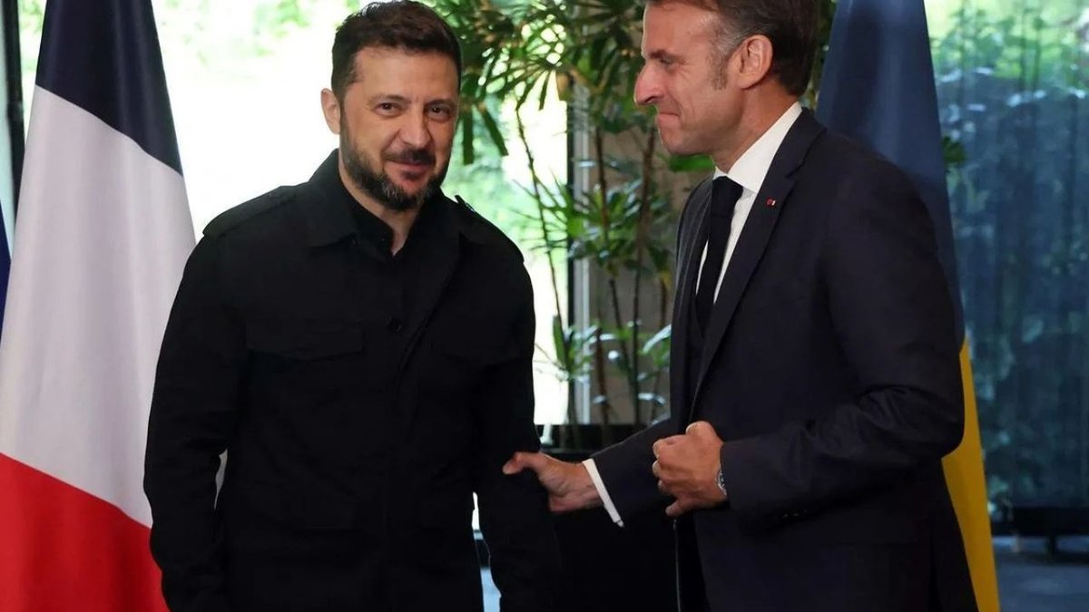 Zelenski’den Fransa’ya Destek Hamlesi Yangın Mücadelesi İçin Yardım Önerdi