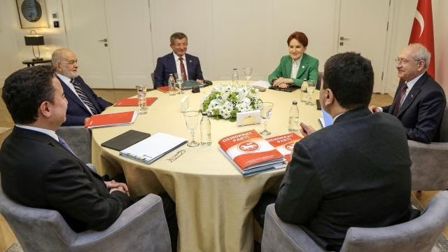 İttifaktan Yeni Parti’ye: Değişen Ne? Özel Dosya