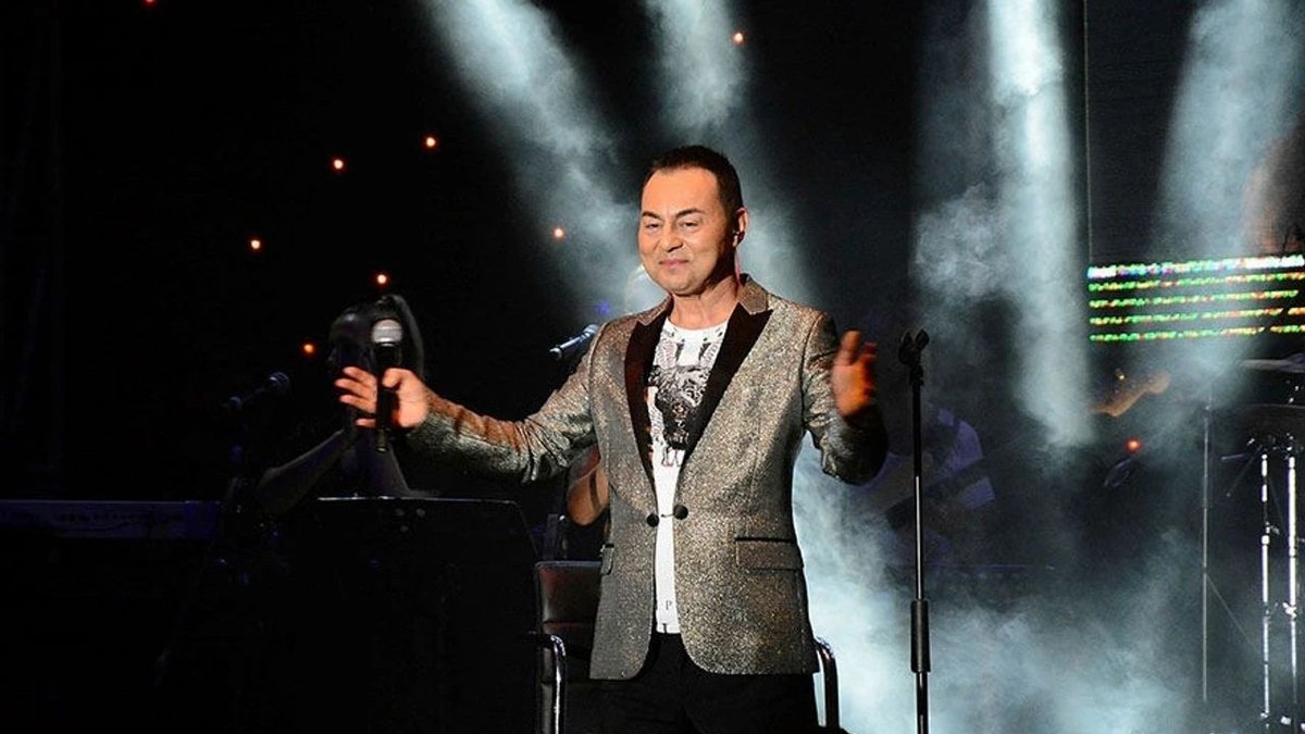 Serdar Ortaç hastaneye kaldırıldı iddialarına yanıt verdi: “Rutin tedavim için buradayım”