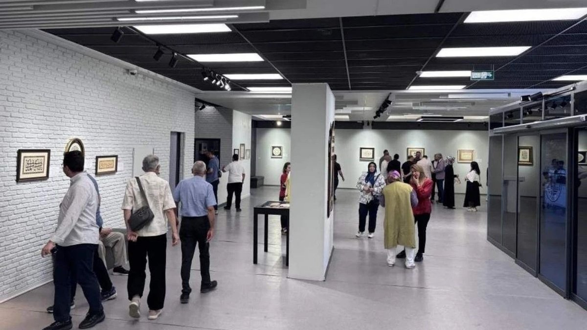 Kayseri’de “Aşktan Meşke” temalı hat sergisi sanatseverlerle buluştu