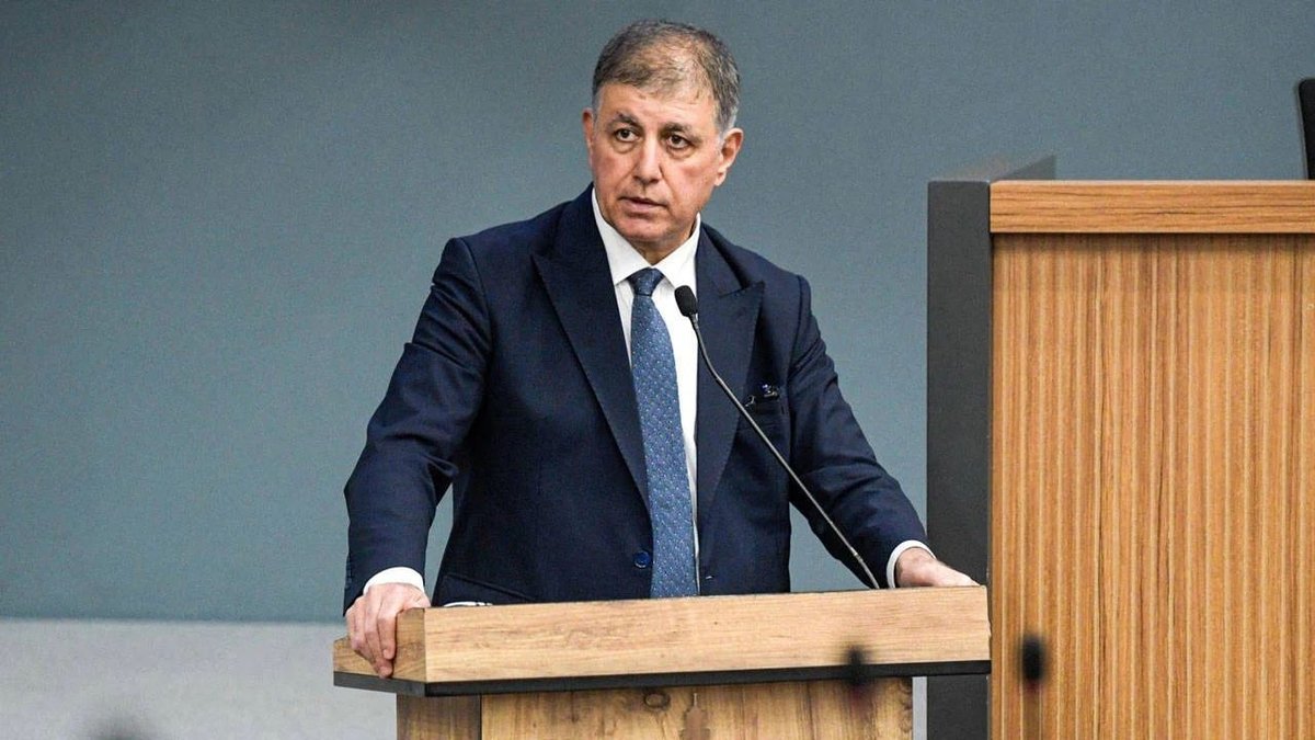 AK Parti’ye Geçeceği İddia Edilen Cemil Tugay’dan Açıklama Geldi