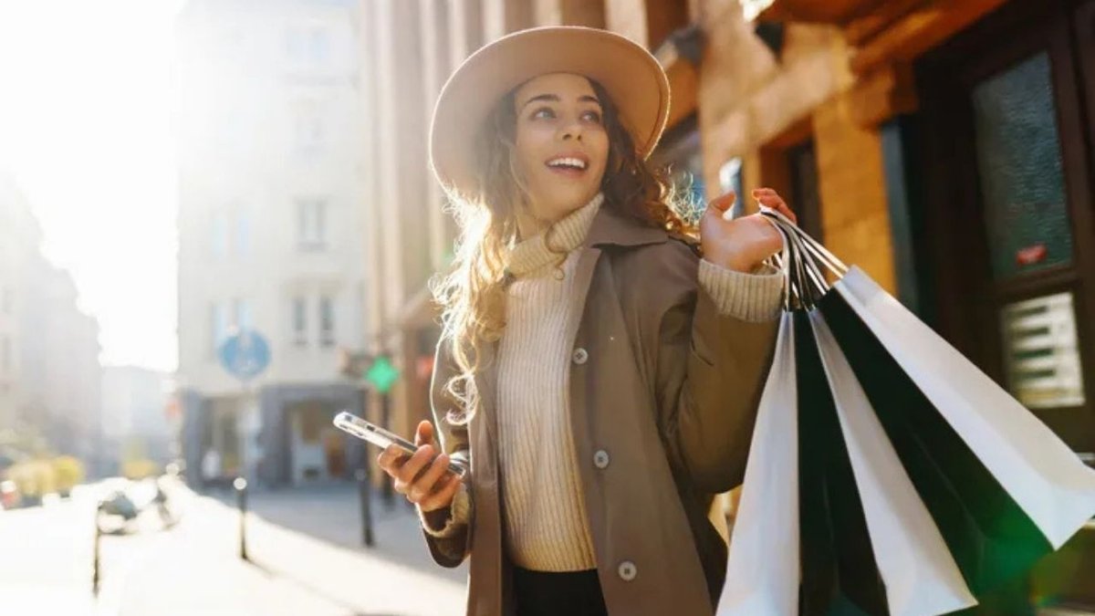 Mükemmeliyet Dönemi Sona Erdi! Z Kuşağı “Dağınık Stil” ile Moda Normlarını Yeniden Belirliyor