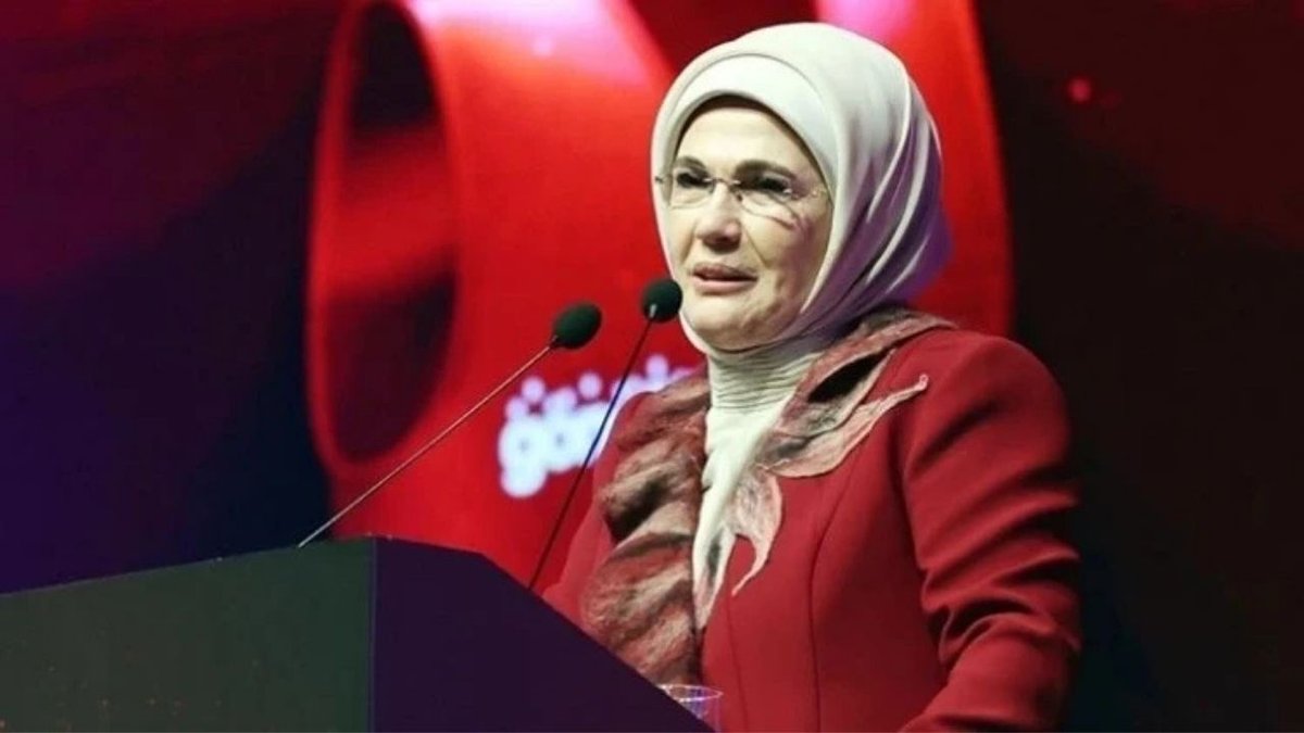 Emine Erdoğan'dan Eski Çekmeköy Belediye Başkanı Eraslan İçin Taziye Mesajı