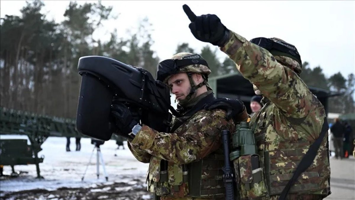 Hollanda Askeri 600 Drone Uzmanı İstihdam Edecek