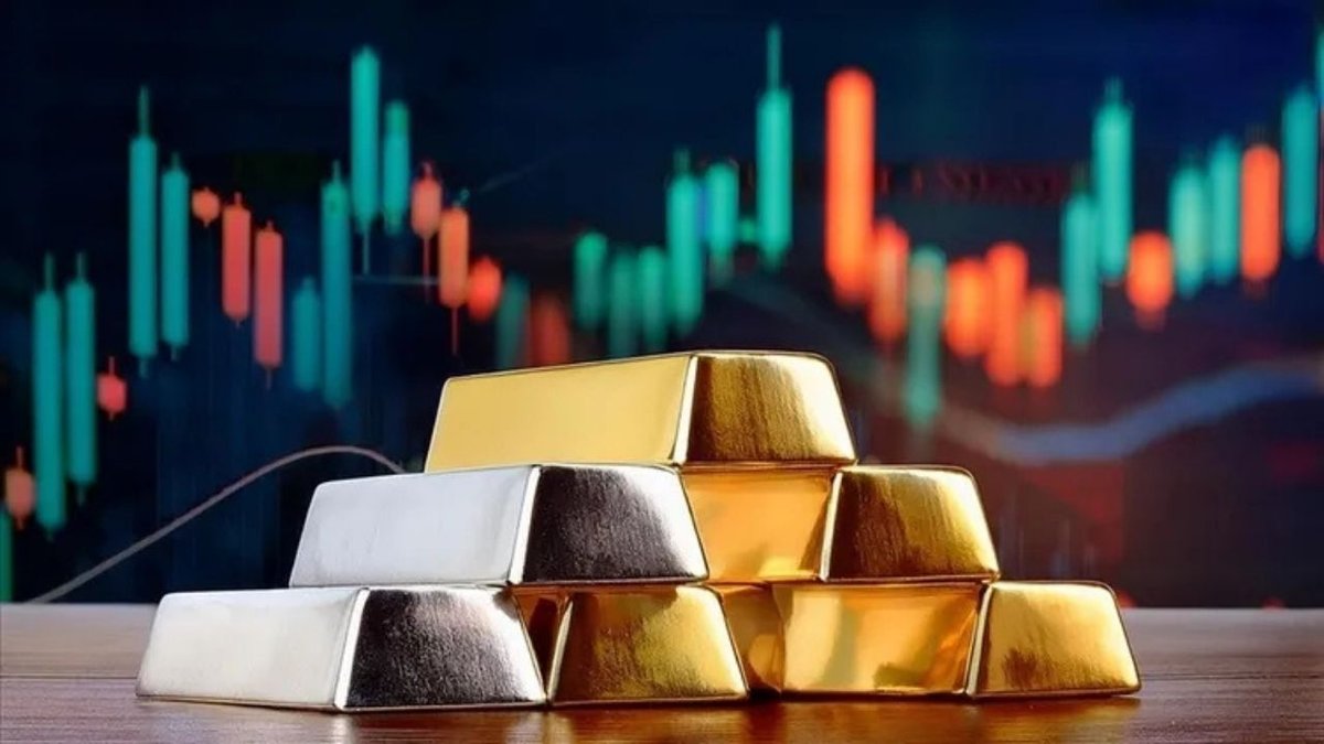 Altın ve Gümüşde Düşüş: Doların Gücü ve Petrol Fiyatları