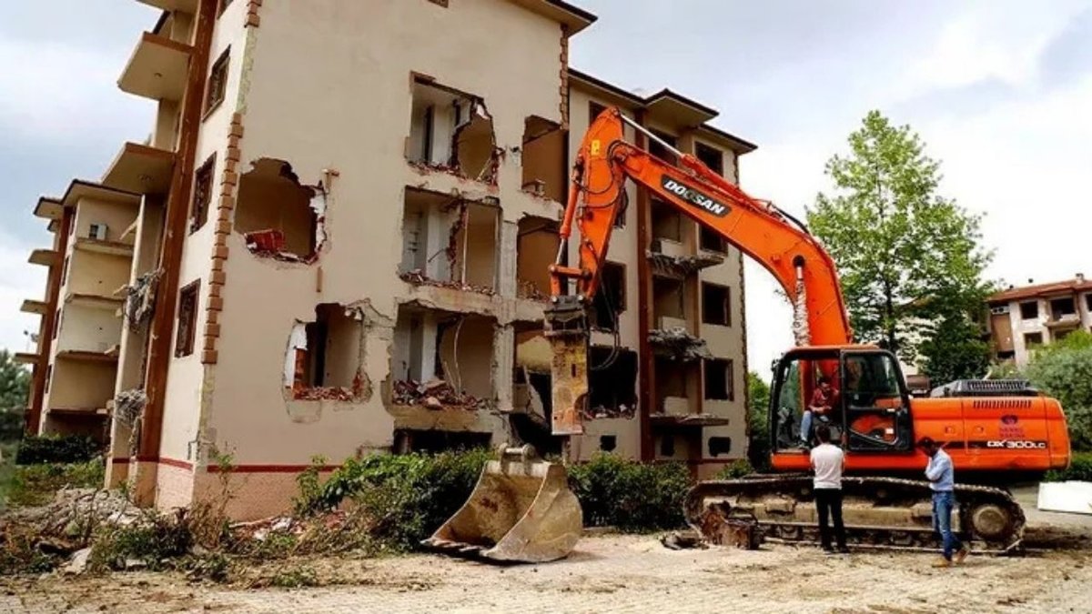 Şehir Yenileme Süreci Hızlandı: Tehlikeli Yapılar Düşüyor, Amaçlar Artıyor