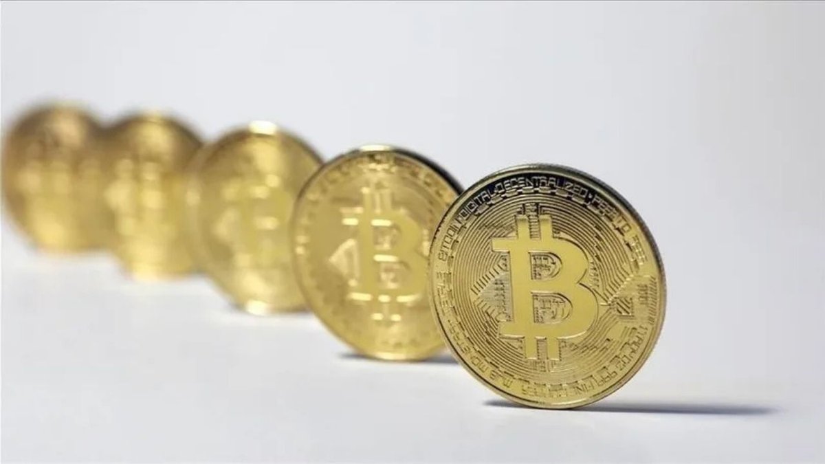Bitcoin, Fed Kaygılarıyla Büyük Düşüş Yaşadı: Kripto Pazarında Çift Haneli Zarar