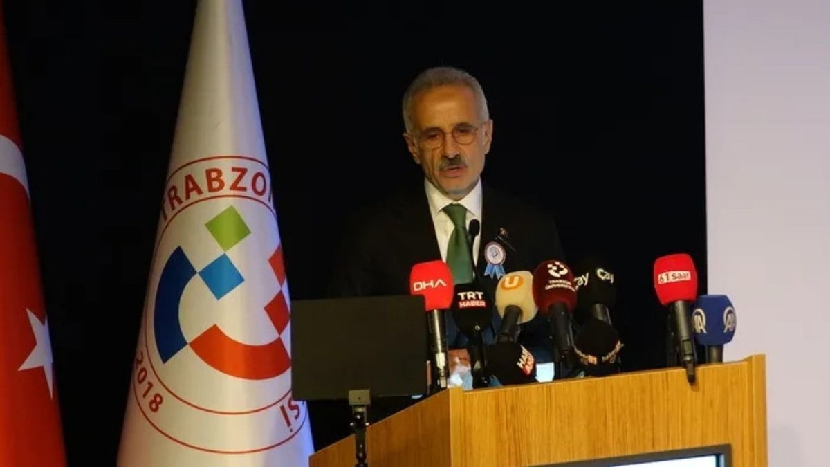 Bakan Uraloğlu Tarih Verdi: Deniz Dolgusu Üzerine İnşa Edilecek Yeni Trabzon Havalimanı’nın Temeli Atılıyor!