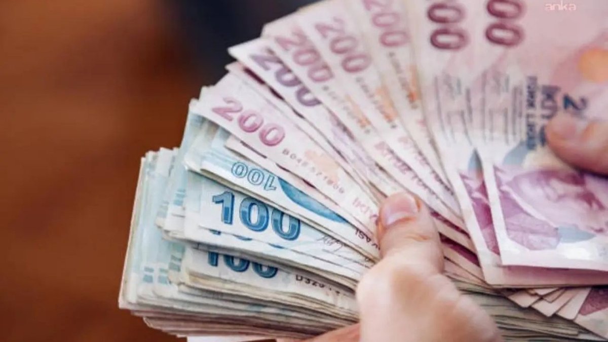 Enflasyon Yüzde 32,61’e Yükseldi: Asgari Ücret ve Maaşlar 5 Ayda 4,6 Bin TL’ye Varan Kayıp Yaşadı