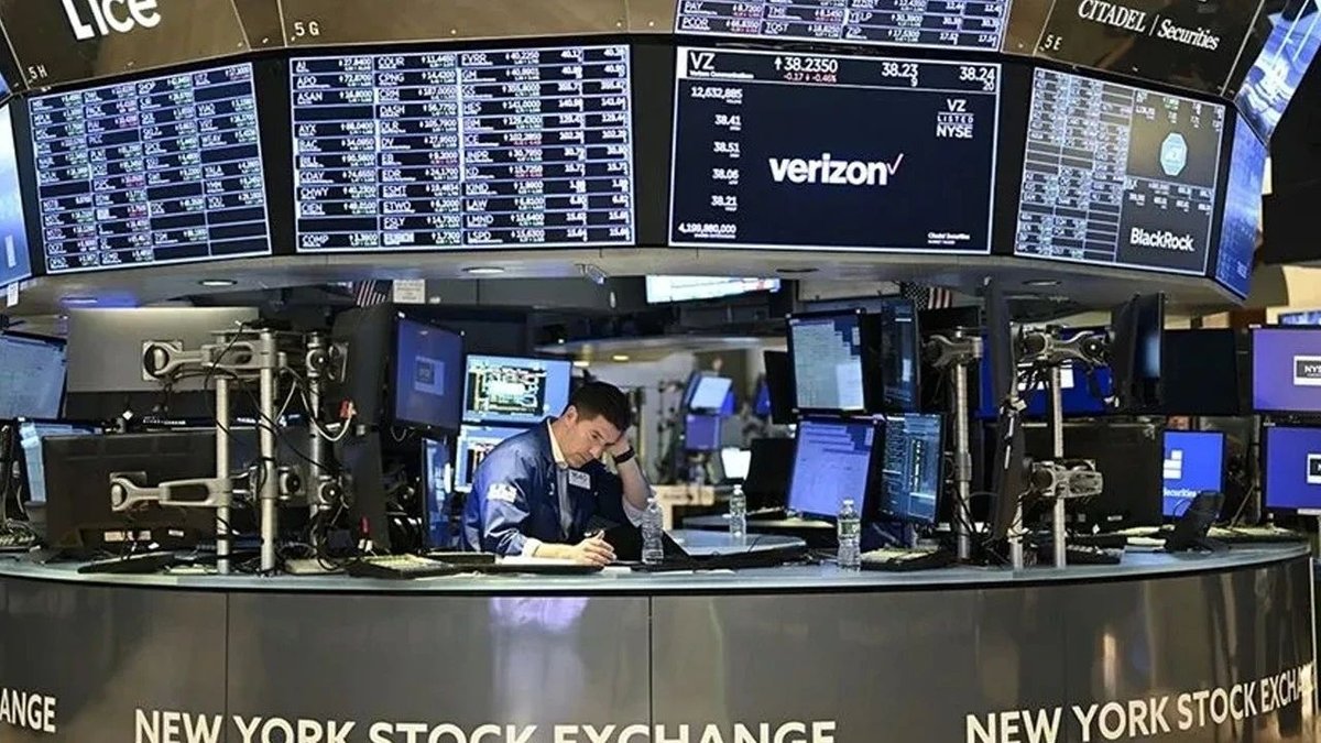 New York Borsası Jeopolitik Gerginliklerle Güne Düşüşle Başladı