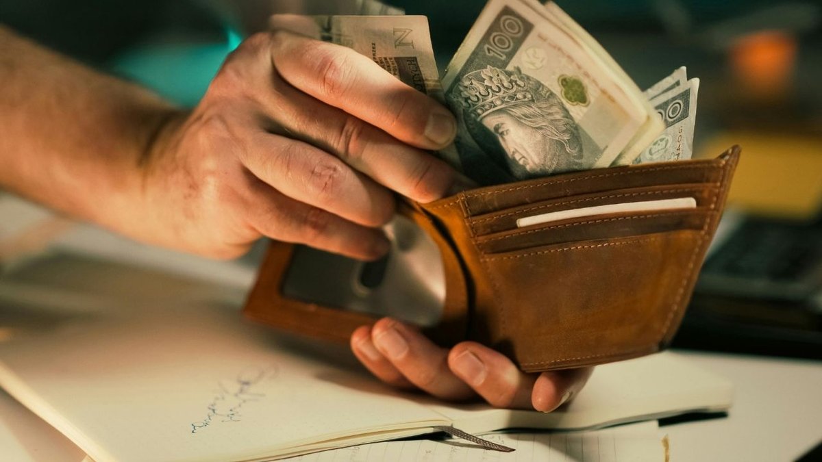 Dolar Ve Euroda Yeni Gün Hareketli Basladi Kurlarda Yukari Yonlu Seyir Suruyor