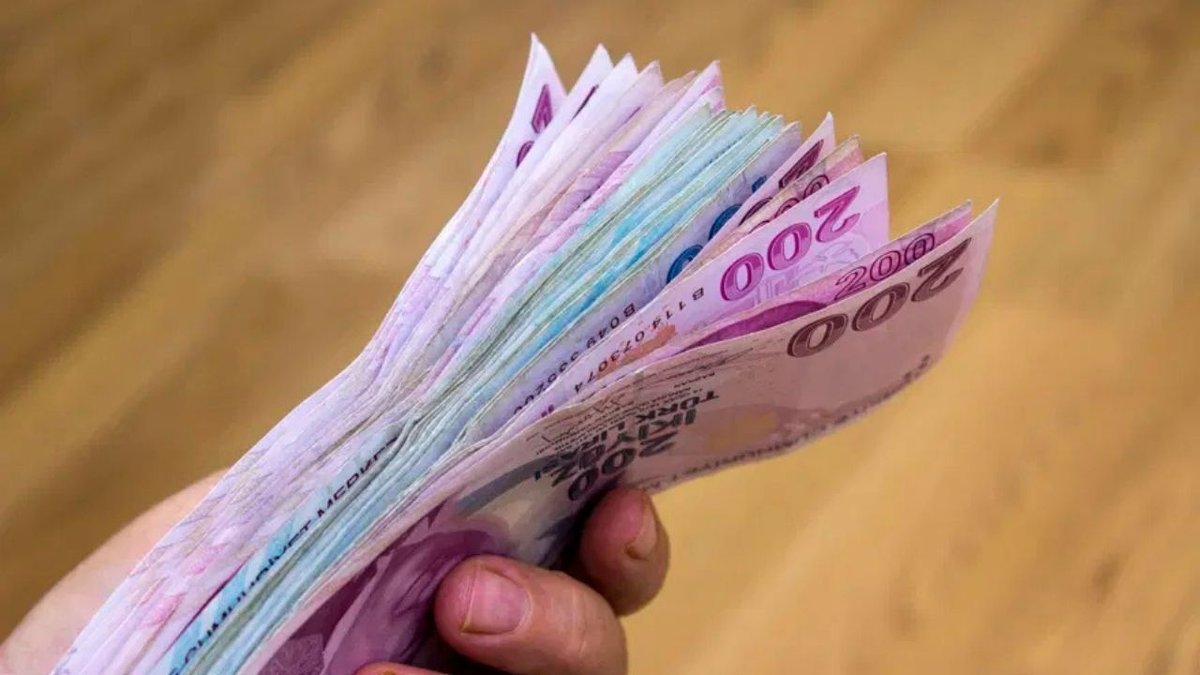 Milyonlarca emekliyi ilgilendiriyor: Maaş fark ödemeleri için tarih belli oldu