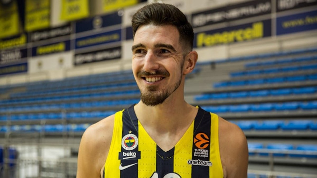 Nando De Colo Futbolu Bıraktı: Fenerbahçe Beko'ya Veda Zamanı