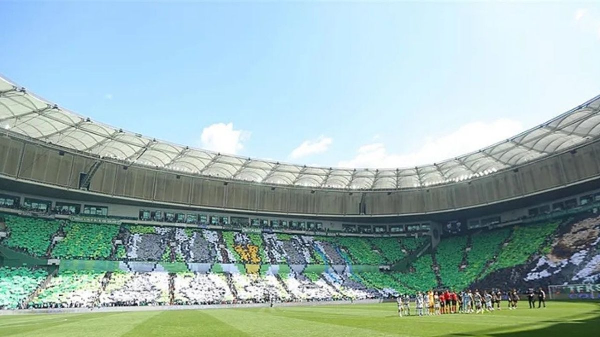 Bursaspor Taraftarının Rekor Performansı Süper Lig'i Sarstı