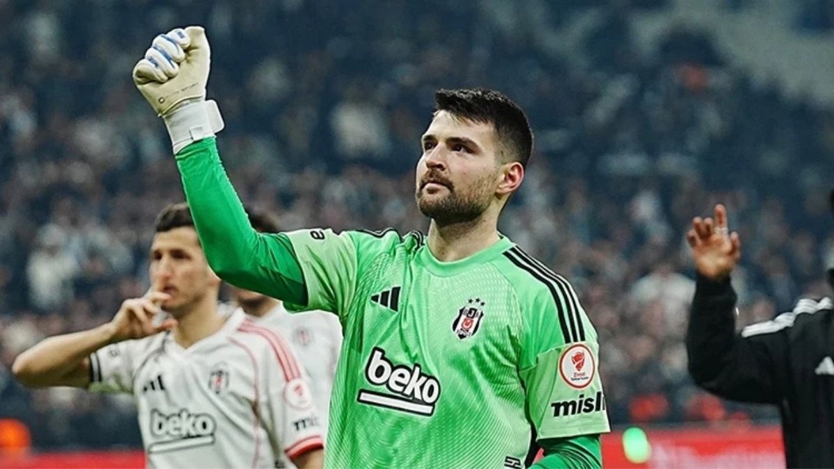 Beşiktaş’ta Kaleci Belirsizliği: Ersin Destanoğlu’nun Geleceği Merak Konusu