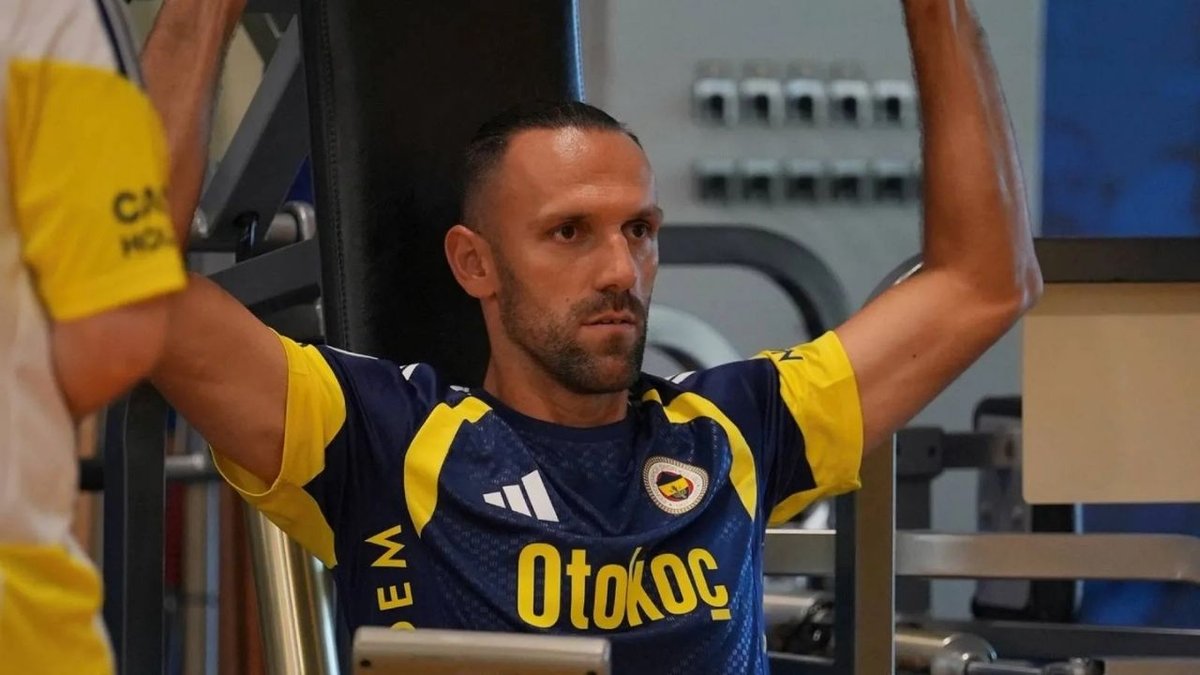 Fenerbahçe’de Vedat Muriqi Çalışmalara Başladı