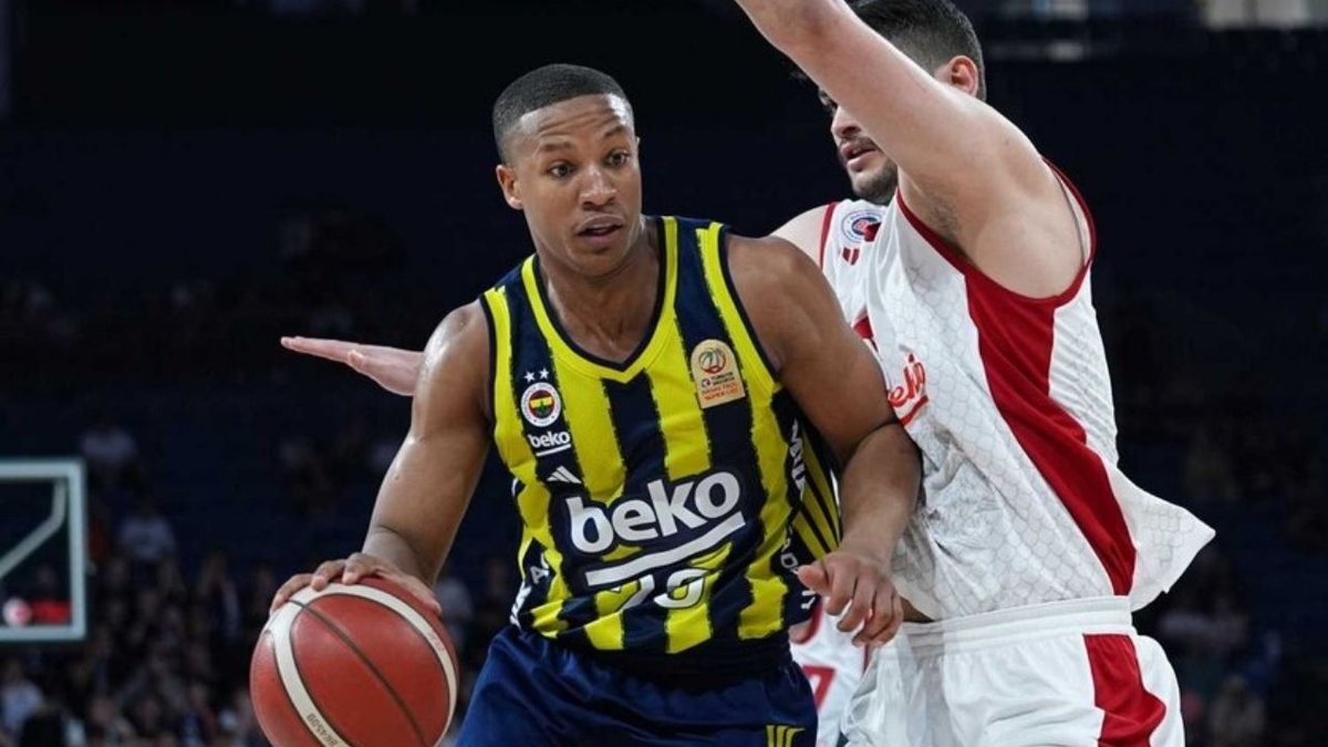 Fenerbahçe Beko, Devon Hall ile Yollarını Ayırdı