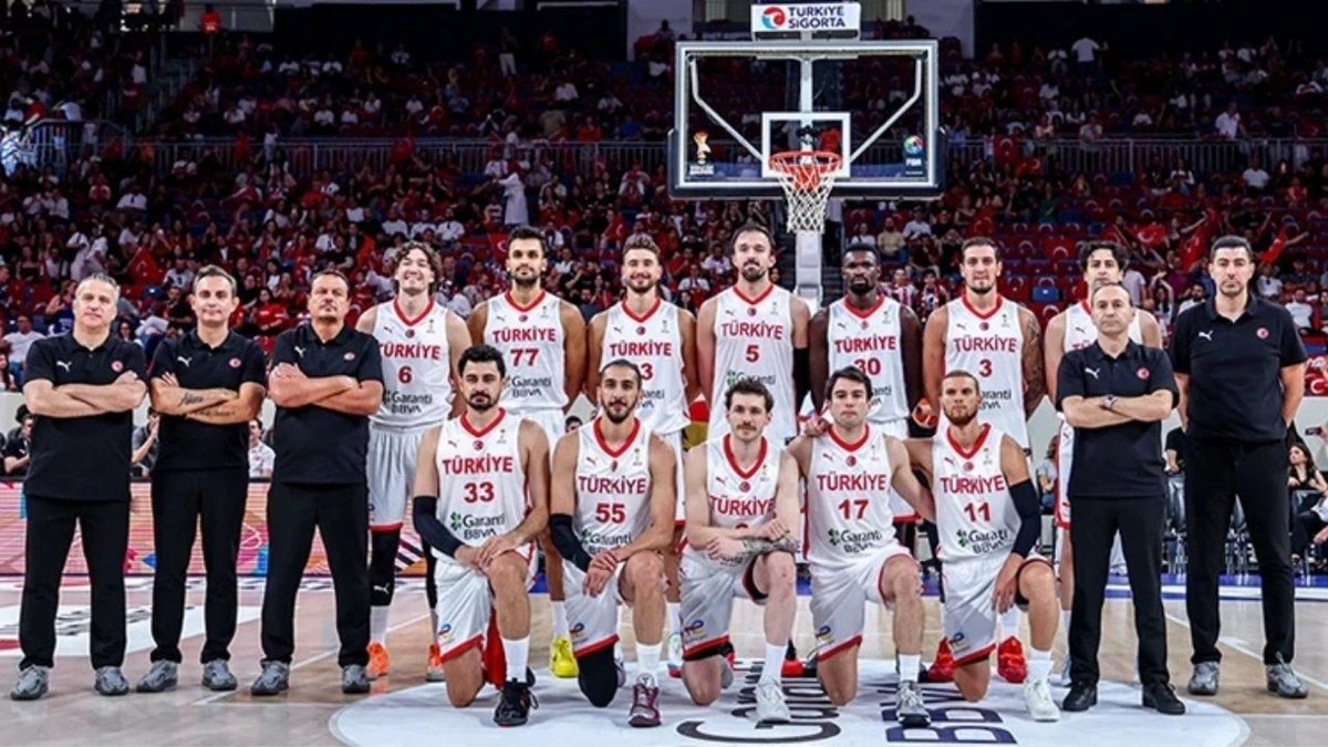 A Milli Erkek Basketbol Takımı’nın Litvanya Ve İzlanda Maçları İçin Kadro Açıklandı
