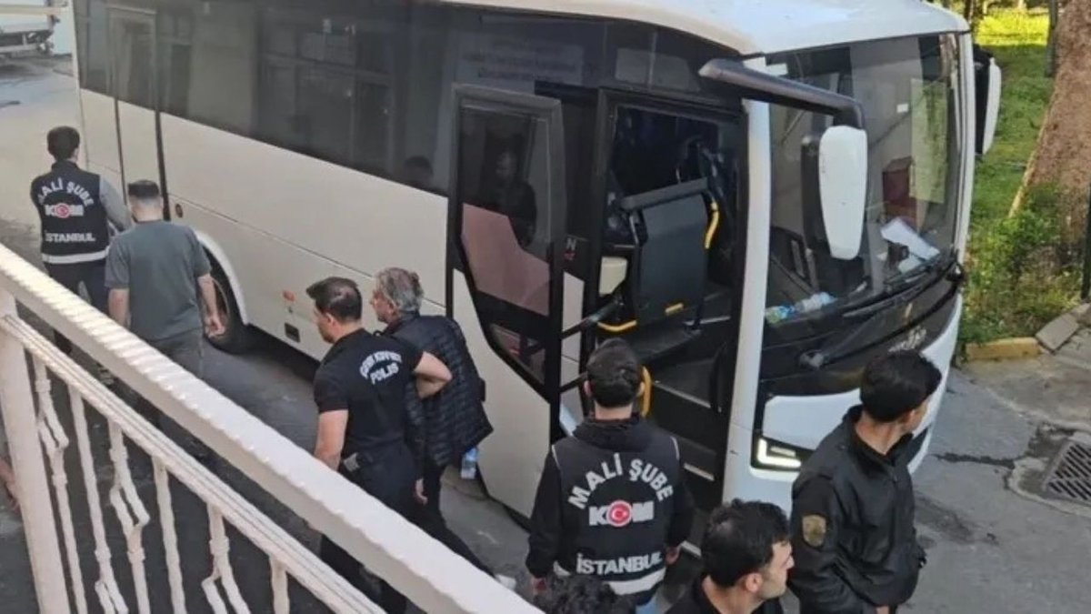İBB Soruşturmasında Gözaltına Alınan 12 Kişi Sağlık Muayenesinden Geçti