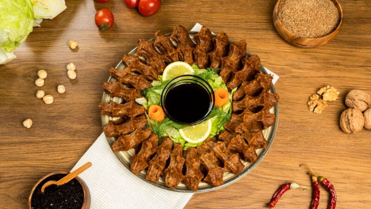 Evde etli çiğ köfte yapımı: Lezzetli ve pratik tarif önerisi