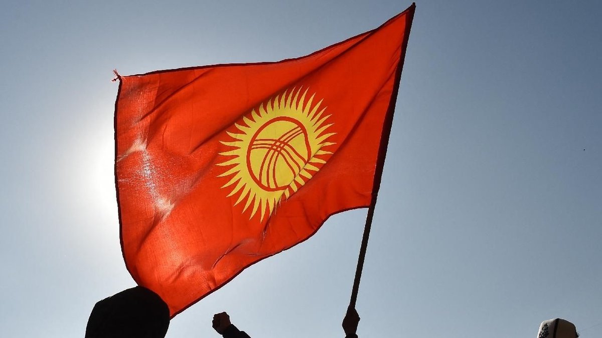 Kırgız Alfabesinde Reform Tartışması Rus Harflerinin Çıkarılması Gündemde