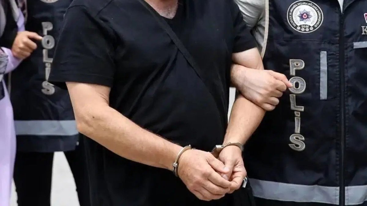 Ankara'da "Flört Çetesi" Operasyonu: Şantaj Yöntemiyle Gasp Yapan 9 Şüpheli Yakalandı