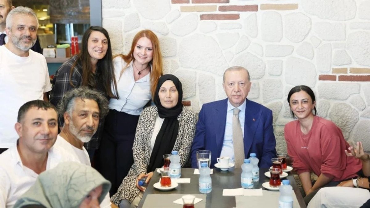 Erdoğan’dan Üsküdar’da Esnaf Ziyareti