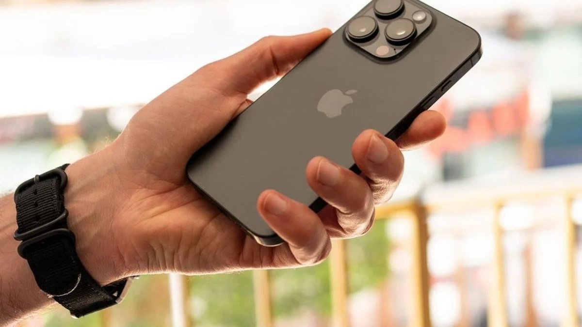 Apple’da 15 Yıllık Tim Cook Dönemi Sona Erdi