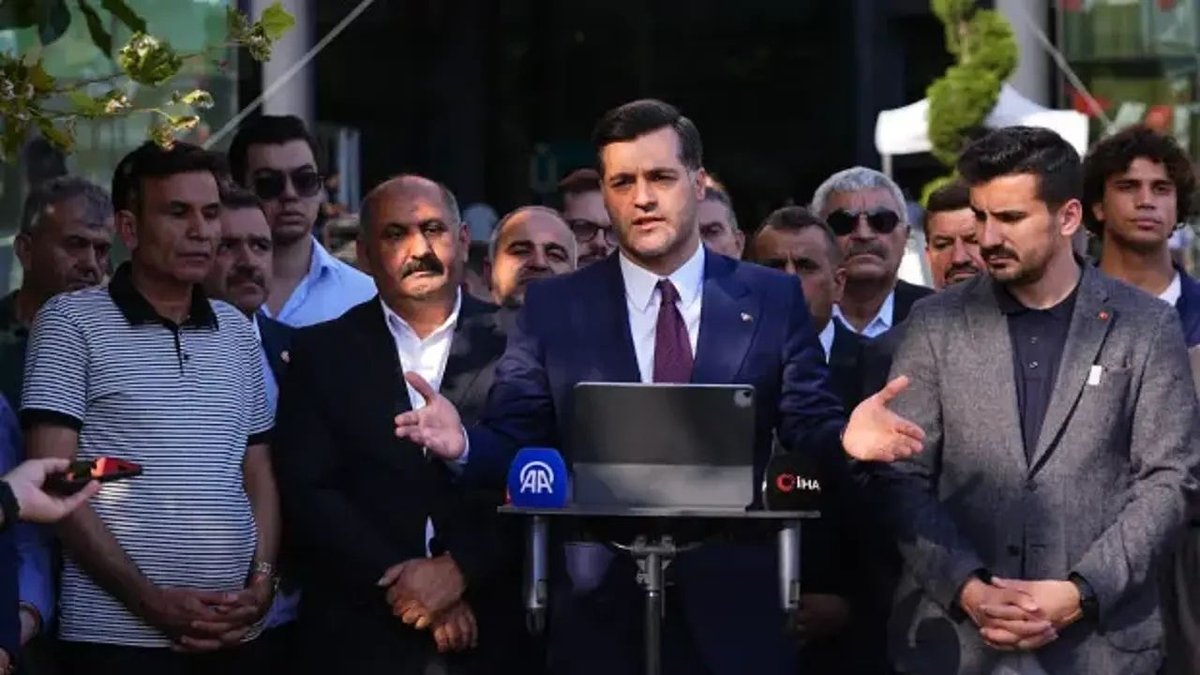 AK Parti’den Üsküdar Belediyesi’ne Hizmet Tepkisi: “10 Milyar Liralık Borç Var”
