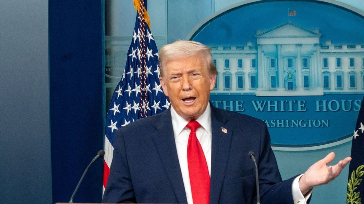 Trump, İran'ın Hürmüz Boğazı Teklifini Değerlendirdi
