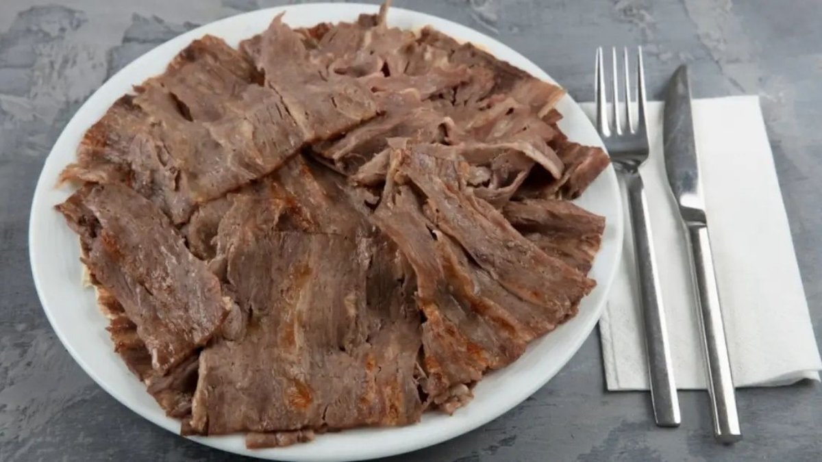 Evde Pratik Et Döner Tarifi: Kolay ve Lezzetli!