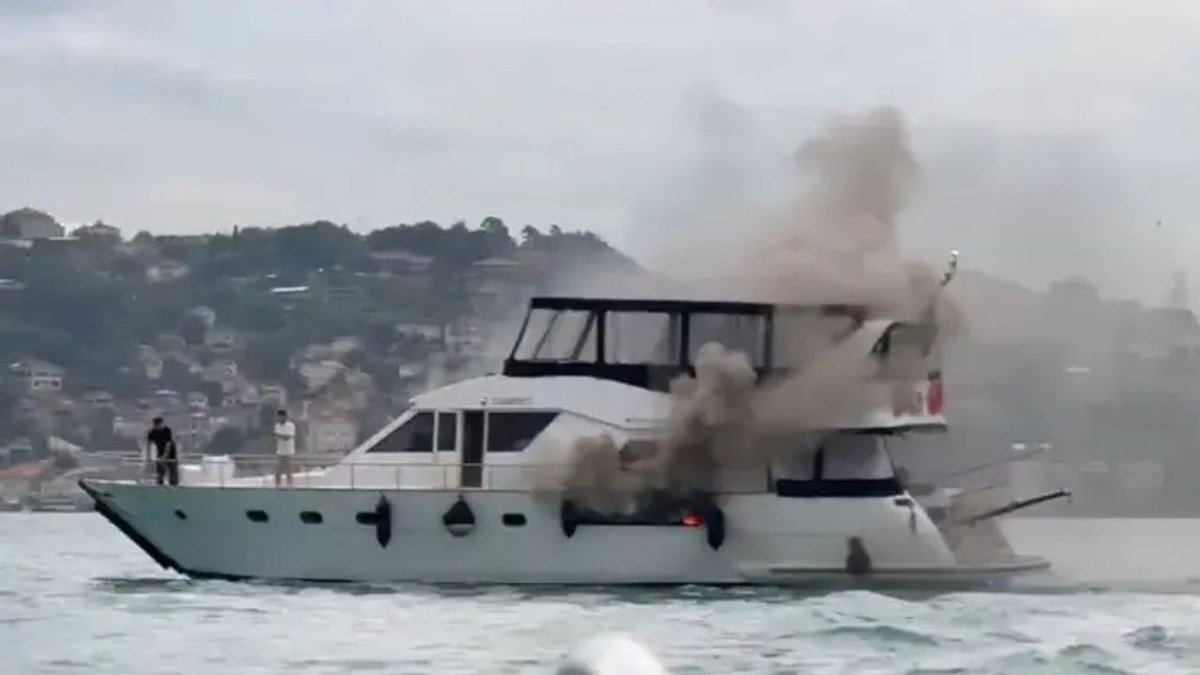 İstanbul Bebek Açıklarında Teknede Yangın Paniği: Boğaz’da Alevlere Müdahale Sürüyor