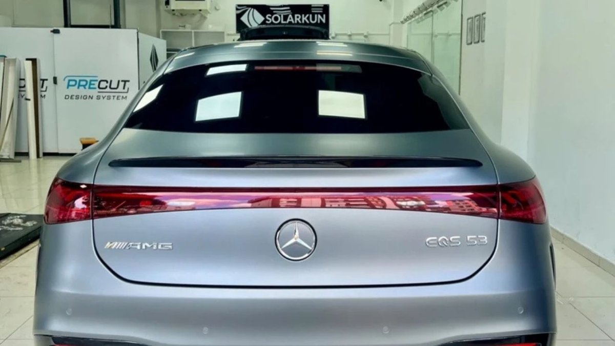 Mat Kaplamalı Mercedes-Benz EQS 53 Yollara Çıkıyor