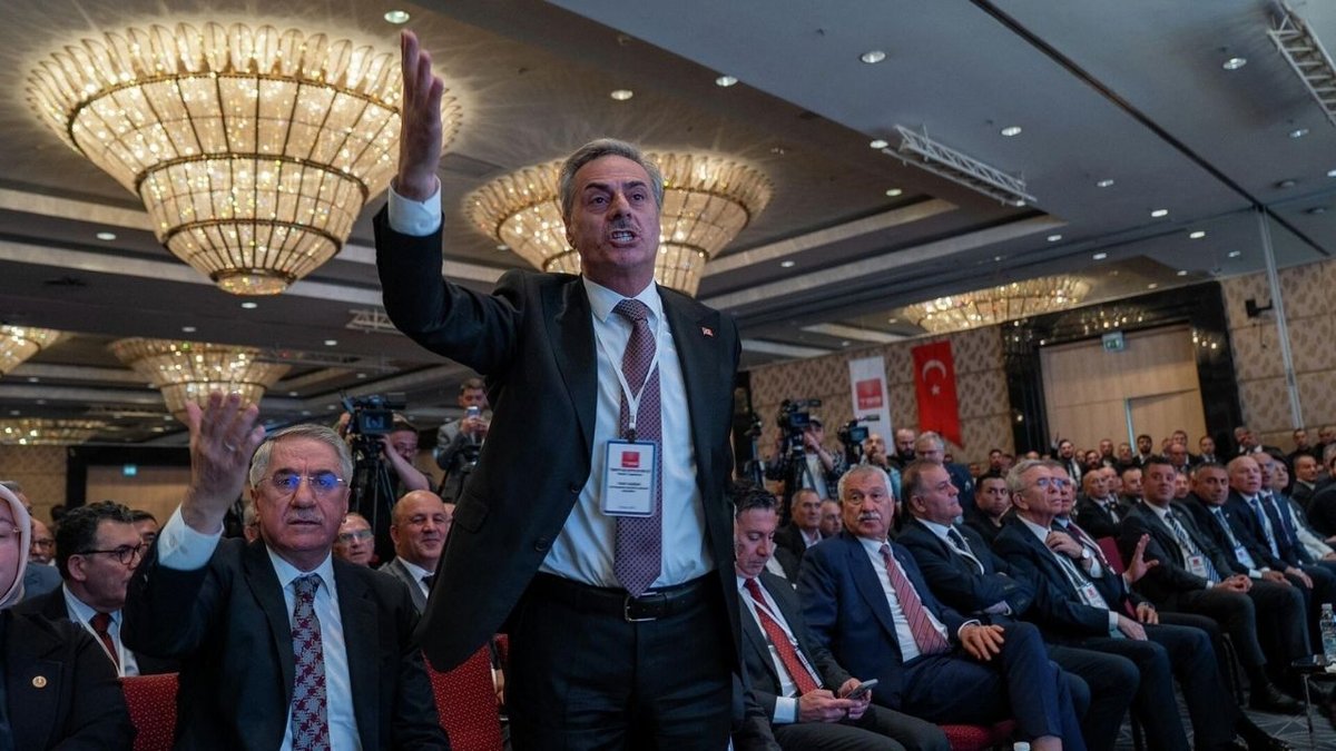 Yeni Başkan Belli Oldu: Türkiye Belediyeler Birliği Toplantısında Kavga Çıktı