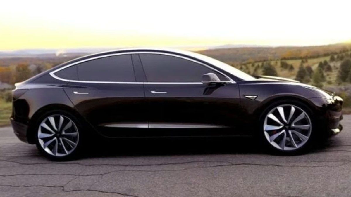 610 Bin Kilometreyi Aşan Tesla Model 3’ün Batarya Dayanıklılığı Şaşırttı