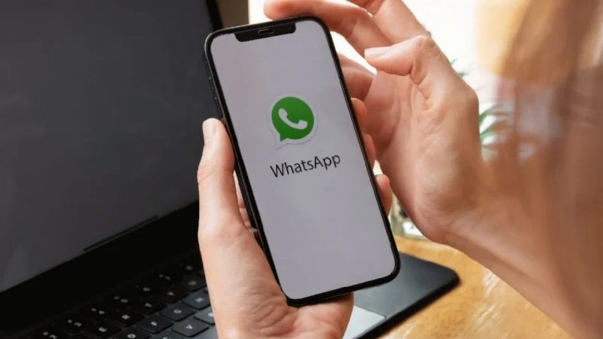 WhatsApp Durum Sekmesine Hızlı Emoji Tepkileri Geliyor